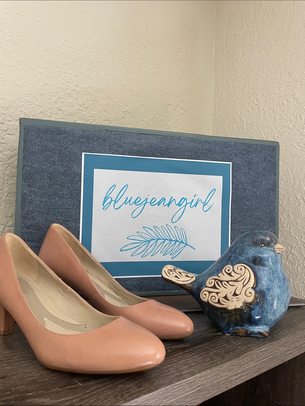 Naturalizer nude color leather pumps size 8M